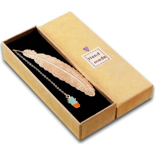 1Pc Metal Feather Bookmark Beautiful Creative Pendant Bookmark Gift Student Supplies