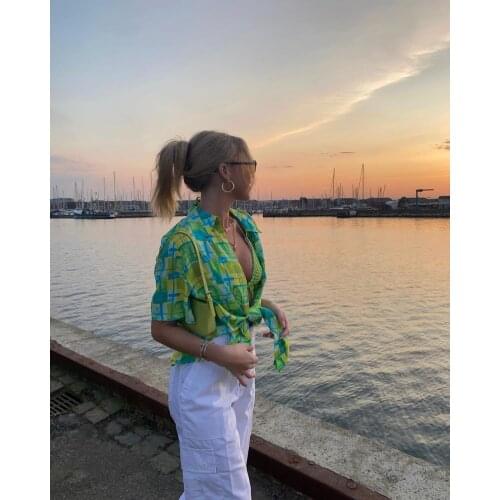 Women’s Casual Short Sleeve Shirt Fashion Plaid Lapel Loose Single-breasted Cardigan