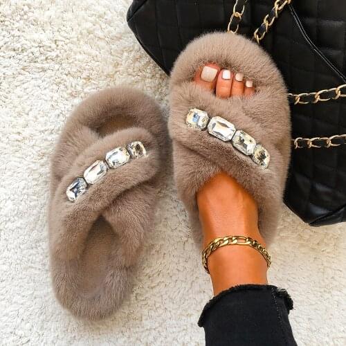 Fur Slides For Women 2021 Fashion Summer Diamond Faux Fur Slippers Fluffy Flip Flops Rhinestones Sandals Glitter Indoor Slippers