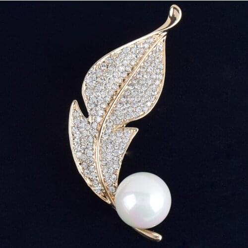 Free Shipping Beautiful Full Rhinestone CZ Leaf With White Simulate Pearl Brooch