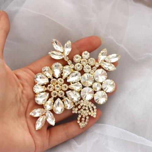 Big Size Flower Shape Crystal Rhinestone Applique with Silver or Gold Base Sew on Rhinestone Brooch for Wedding Dress Decoration