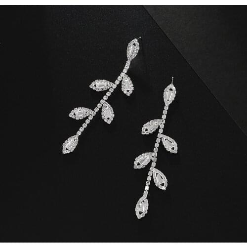 Leaf Design Bridal Dangle Earrings Sparkling Silver Color Rhinestone Crystal Long Earrings For Women Wedding Jewelry Gift E758