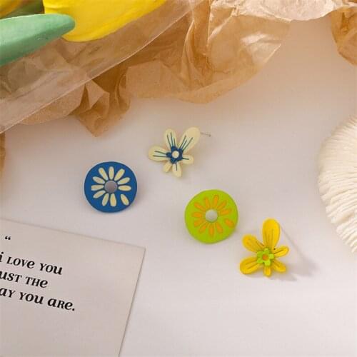 2021 Summer New Arrival Blue Yellow Flower Asymmetry Stud Earrings For Women Fashion Jewelry Beach Holiday Pendientes