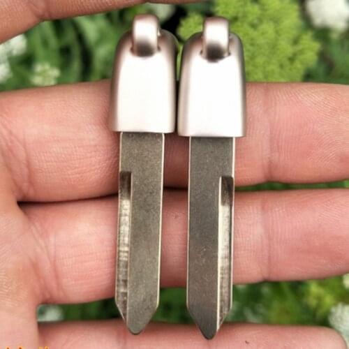 DAKATU For BYD FO G3 L3 S6 M6 Smart Card insert replacement key blade emergency smart remote key blade