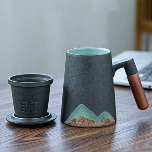 Qingshan large capacity black pottery water cup personal cup with cover and filter three piece wooden handle coarse pottery kiln