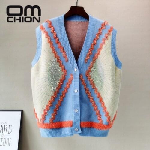 OMCHION 2021 New Korean Sleeveless Patchwork Knitted Cardigan Women V-neck Diamonds Loose Vest Casual Oversized Waistcoat BW83