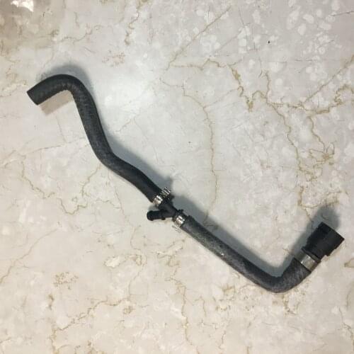 Water Hose Hose for BMW E70 X5 xDrive30i 3.0si 17127555290 Coolant Vent Pipe