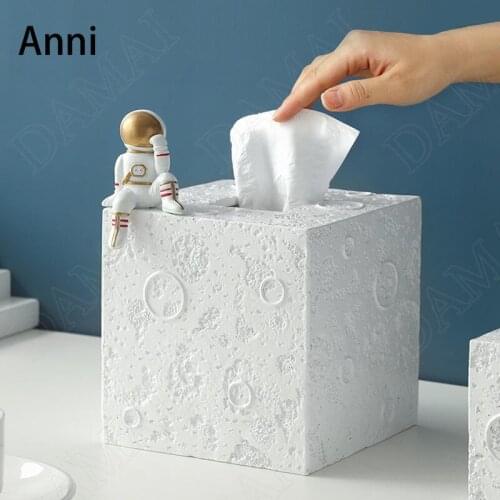 Astronaut Decorative Resin Tissue Boxes European Modern Spaceman Paper Towel Organizer Bedroom Dressing Table Decor Ornaments