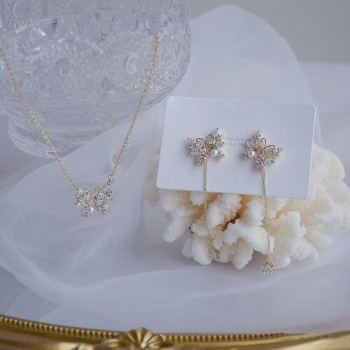 Shiny Side New Accessories Crystal Butterfly Stud Earrings for Women Fashion Zirconia Pendant Earrings Jewelry