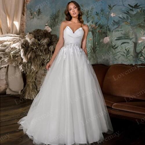 Satin A Line Beach Wedding Dresses Sweetheart Sleeveless Lace Applique Bow Back Boho Bridal Gown Robe De Mariage