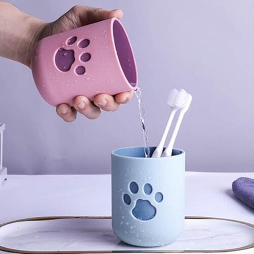 Simple Toothbrush Tumbler Multifunctional Reusable TPR Cats Paw Pattern Toothbrush Cup for Home Bathroom Toilet Wholesale