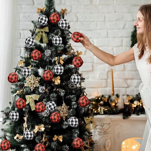 4pcs Christmas Foam Balls 5cm Plaid Cloth Shatterproof Xmas Tree Ornaments Hanging Lattice Ball Wedding Party Home Decoration