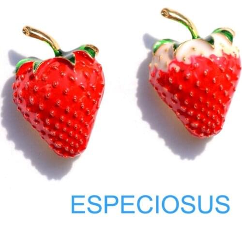 Fashion Jewelry Gold Color Painted Strawberry Brooch Women Ornaments Red Color Metal Breast pin Accessories Overcoat Garments