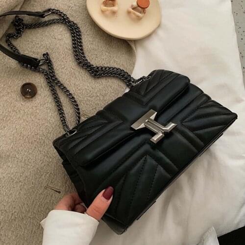 2020 Brand Luxury Ladies Rivet Chain Small Shoulder Bag Handbag Female Bag Designer PU Shoulder Bag Messenger Bag Messenger Bag