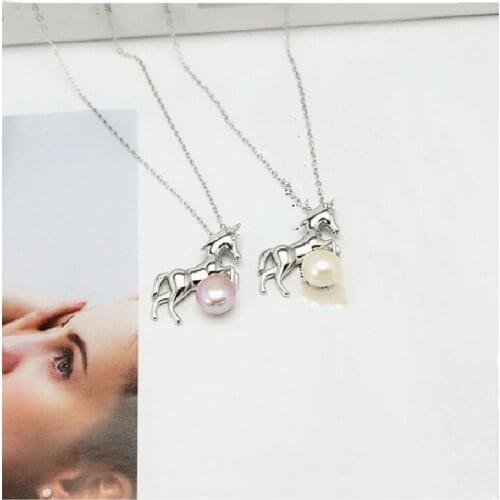 New Creative White Horse S925 Sterling Silver Female Jewelry Pendant Inlaid Pearl Necklace Silver Jewelry