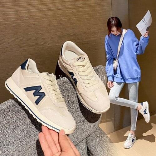 2021 spring new Korean white sports shoes board shoes casual flat shoes Forrest Gump shoes womens leather