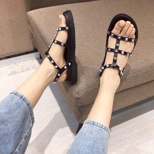 New 2021 Women Flat Sandals Buckle Strap Gladiatro Summer Woman Sandal Comfort Leather Female Shoes Solid Flats Footwear