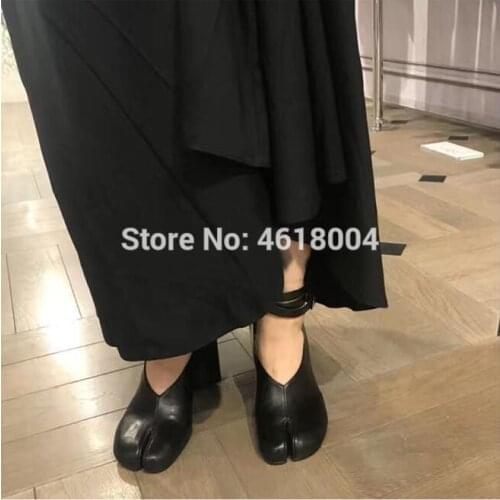 KALMALL Zapatos Mujer Tabi Shoes Split Pig Toe Loafers Ankle Wrap Chunky Heels Vintage Party Dress Shoes Ladies