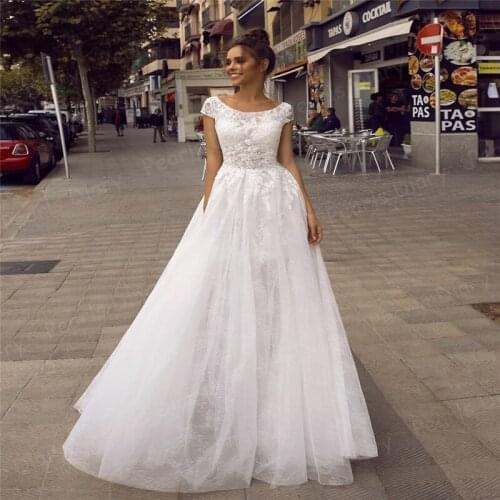 Princess Short Sleeves Wedding Dresses 2021 Customized Lace Applique A Line Bride Dress Vestido De Noiva Open Back Bridal Gowns