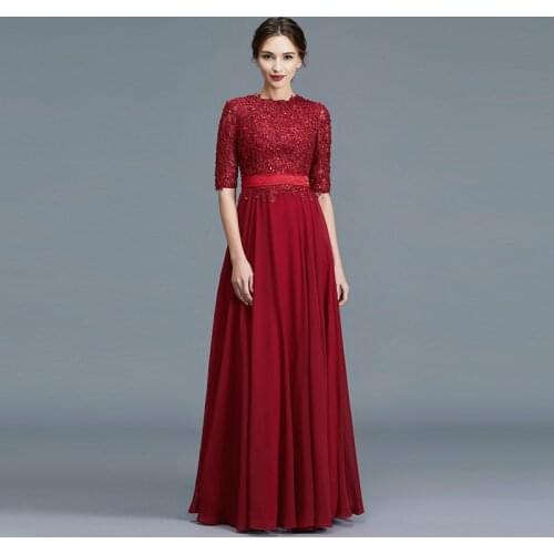 New Arrival Gorgeous Red Lace Half Sleeve Mother of the Bride Dresses Jewel Neck Beaded Wedding Party Gowns Keyhole Back
