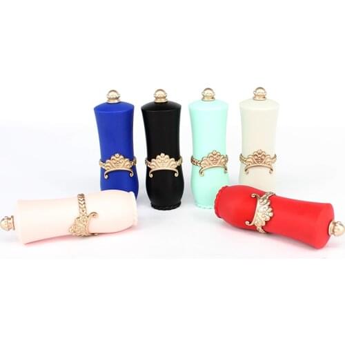 1 Piece Colorful Creative Rotating Lipstick Portable Hand Sewing Needle Embroidery Needle Sewing Accessories