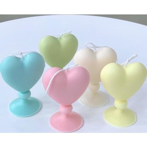 Love 3D Base Epoxy Decoration Heart-shaped Candle Mold Aromatherapy Candle Silicone Mold DIY Plaster Silicone Mold
