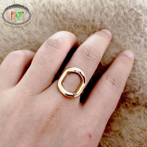 F.J4Z Punk Womens Finger Rings Fashion Golden Hollow Alloy Geo Top Rings Ladies Party Jewelry Gifts Accessories dropship
