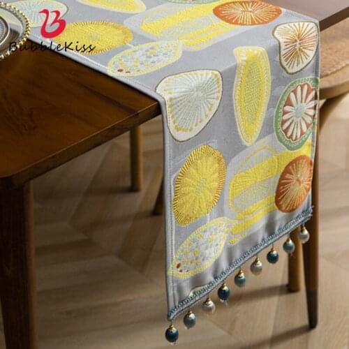 Bubble Kiss Simple Style Table Runner Classic Embroidery Tea Table Cover Modern Home Fashion Fruit Pattern Tassel Table Flag