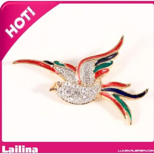 Vintage Enamel and Rhinestone Gold Tone Bird in Flight Swallow Pin Brooch