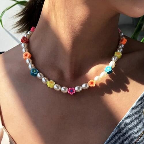 Korean Bohemian Pearl Flower Necklace for Women Sweet Girls Choker Necklace Multicolor Flower Clay Beads Choker Summer Jewelry