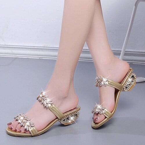Womens Slippers 2021 Summer Womens Rhinestone Low Thick Heel Sandals Slippers