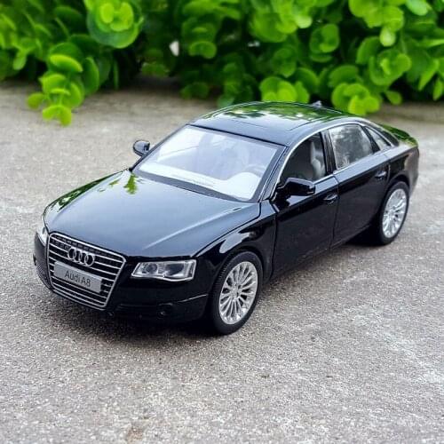 High Simulation Exquisite Diecasts & Toy Vehicles: ShengHui Car Styling A8L Luxury Car 1:32 Alloy Diecast Model Sounds and Light