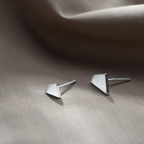 Irregular Polygon Stud Earrings For Women Geometry Asymmetry Quadrilateral Fashion Korean Simple Student Couples Small Jewelry