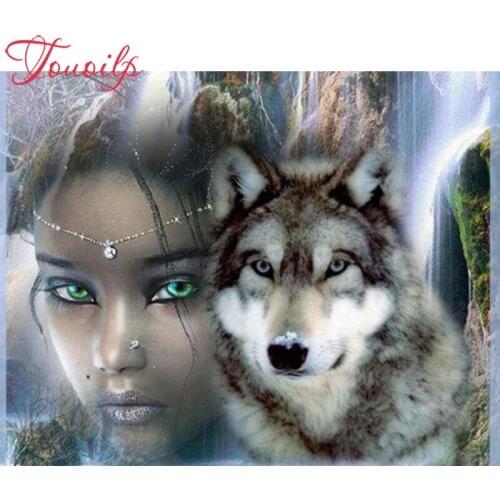 Full Drill Square Diamonds 5D DIY Diamond Painting "Beauty and wolf" Diamond Embroidery Cross Stitch Rhinestone Mosaic Painting