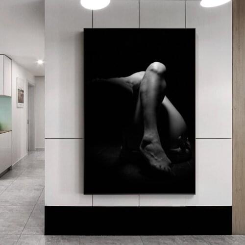 Black Background Nude Women Posters and Prints Wall Art Canvas Painting Portrait Pictures for Living Room Home Decor No Frame