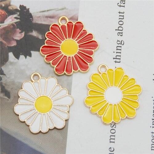 JulieWang 5PCS Cute Alloy Flowers Charms Enamel Metal Daisy Flower Pendants for Crafts DIY Bracelet Jewelry Making Accessories