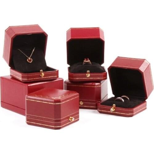 Red color ring box High quality High grade diamond ring box necklace box jewelry box jewelry box can be customized LOGO