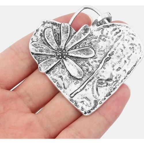 2PCS Large Hammered Carved Flower Daisy Flower Heart Charms Pendants for Necklace Making Jewelry Findings 67x66mm