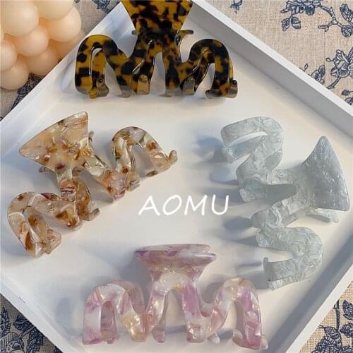AOMU Summer Spring Pink Brown Leopard Acrylic Resin Wave Hair Claw Irregular Geometric Hollow Hairpin for Women Party Jewelry