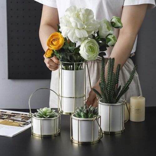 Modern Ceramic Flower Vase with Golden Metal Frame Portable Decorative Vase Ornaments Home Wedding Decoration Gifts