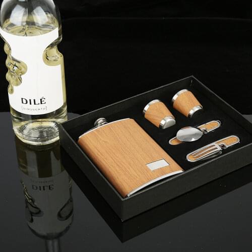Pocket Portable Stainless Steel Hip Flask 7oz Wine Mug Wisky Bottle With Box Mini Drinkware Alcohol Bottle For Drinker Men Gifts