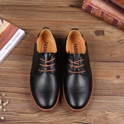 2019 Men Must Have Basic Shoes Low Top Black Brown Blue Men Oxford PU Leather Shoes Comfortable Men Office Dress Shoes Big Size