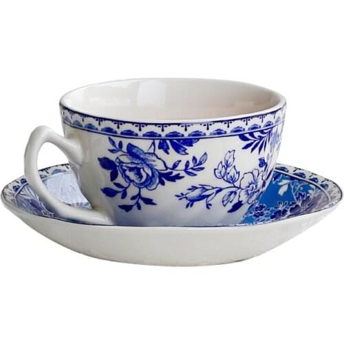 Nordic Porcelain Coffee Cup Set Ceramics Reuseable Creative British Tea Cup and Saucer Royal Taza Madera Home Drinkware AB50BZ