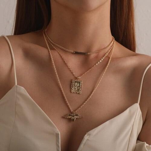 Vintage Multilayer Heart Angel Wing Pendant Necklace for Women Elegant Geometric Chains Clavicle Necklace Colar Jewelry Gift