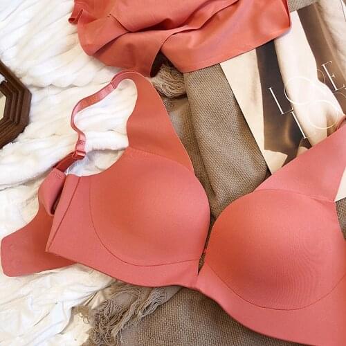 Wriufred Gathering thick cup no trace no rims bra set comfortable girl underwear deep V lingerie panty set