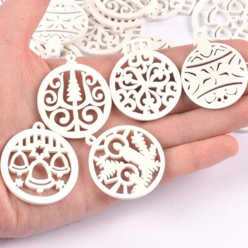 10pcs white Carved Christmas Ball Wood DIY Christmas Tree Ornament Wooden Scrapbooking Decoration Ornament m2263