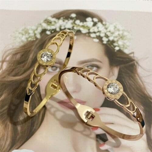 Yw gairu Golden Bracelets