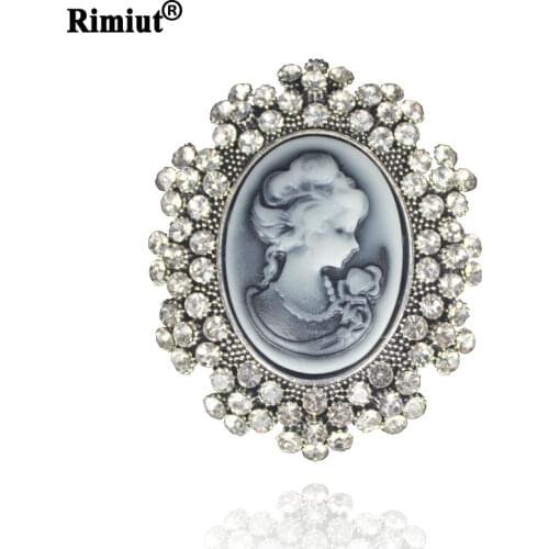 Round Crystal Retro Brooches Pin Accessories For Women Gray Beauty Head Pendant Bouquet Flower Decoration Brooch European style