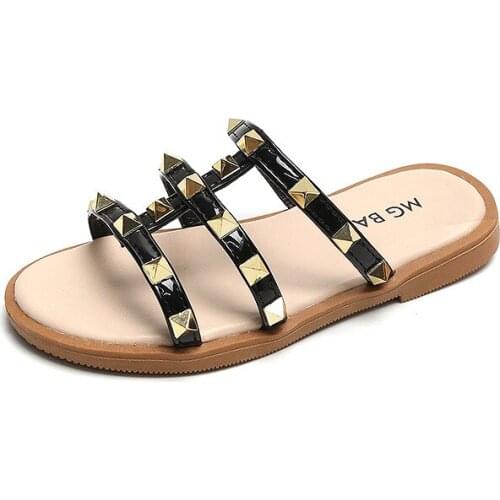 Summer New Rivet Sandals and Slippers Casual Flats Outer Wear Simple Western Style Girls Slippers Non-slip Fashion Cool Kids Hot
