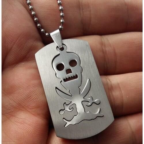 Stainless Steel Game Anime Skull Skeleton Necklace Pirate Logo Necklace Mens Double Layer Detachable Skull Taro charm jewelry
